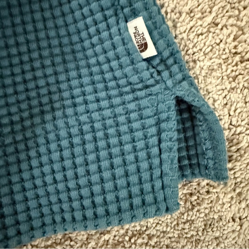 The North Face Chabot Waffle Knit Thermal LS Tee Shirt Top Crew Neck Blue - Picture 8 of 11